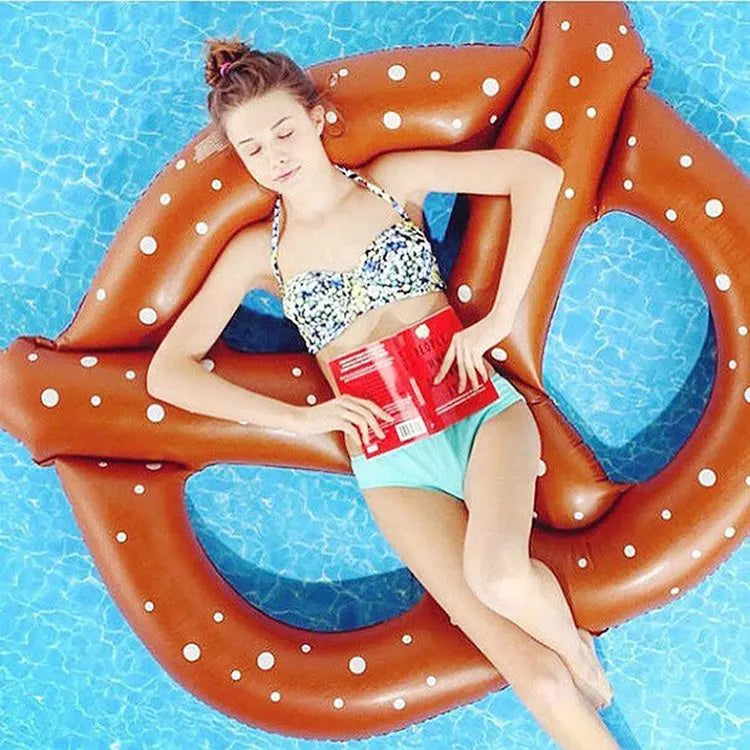 Flotador inflable en forma de pretzel