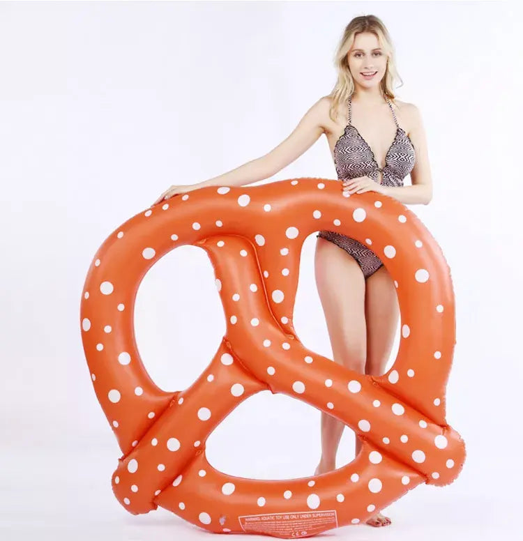 Flotador inflable en forma de pretzel