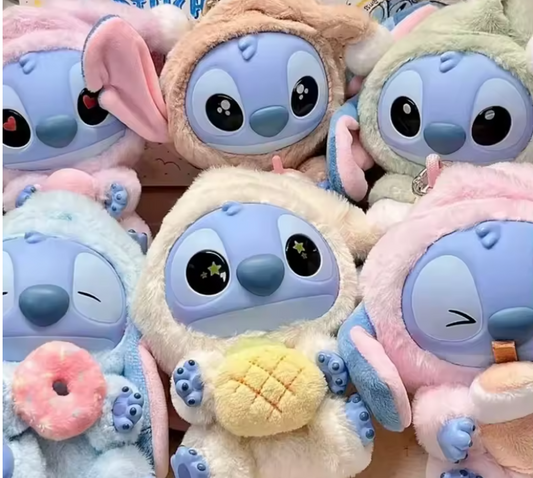 Figura sorpresa Stitch Labubu caja misteriosa